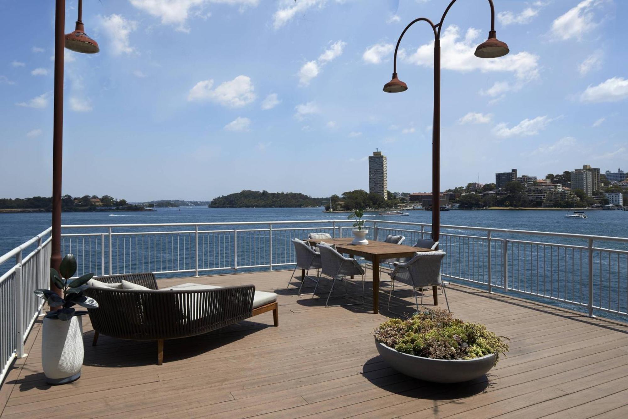 فندق بيير ون سيدني هاربور، أتوجراف كوليكشن المظهر الخارجي الصورة The deck at the River Cafe
